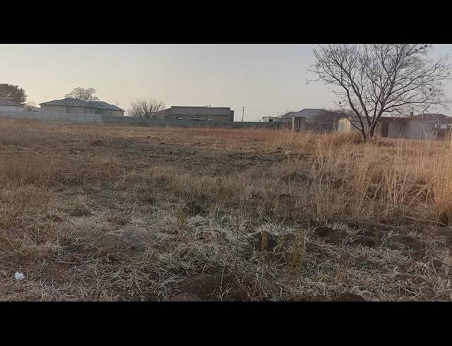 1,884M² VACANT LAND FOR SALE IN JAMESON PARK